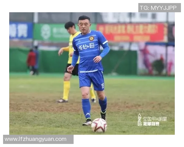 我心中的足球英雄与他不凡的传奇故事