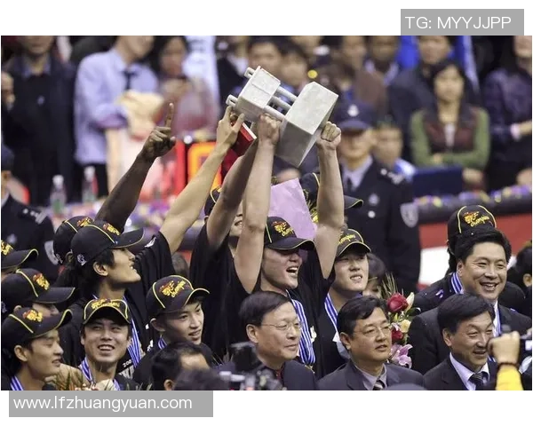 日本足球明星夺冠之路揭晓背后的传奇故事与成就 日本足球明星夺冠之路揭晓背后的传奇故事与成就